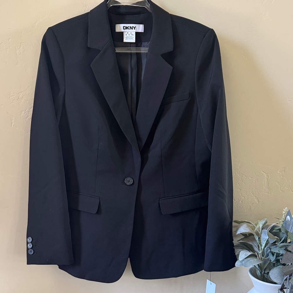 DKNY Classic Black Suit Jacket